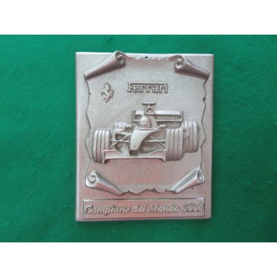画像1: フェラーリ・ファクトリー　鋳造　Ｆ1/2000年　チャンピオン記念オブジェ　縦15.6ｃｍ　横13ｃｍ