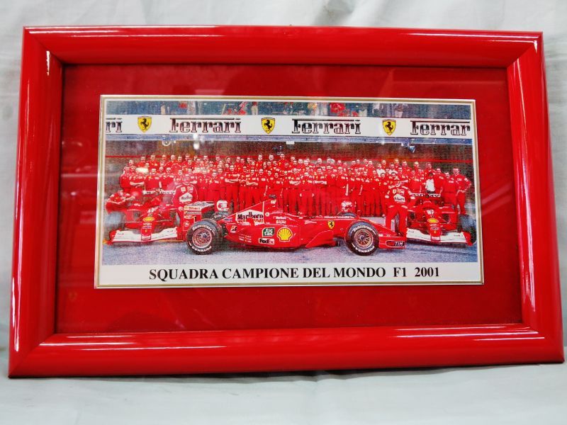画像1: Ferrari社が永年勤続者限定に贈ったシルバープレート画装です。　フェラーリＦ1　2001　１８×28 (1)